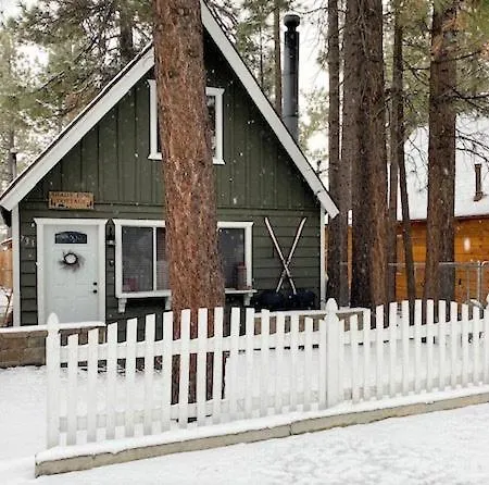 Shady Pine Mountain Retreat Villa